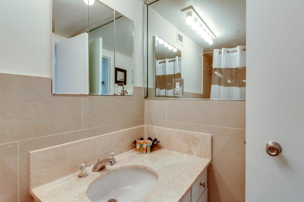 Alexander 1211 Beachfront Condo With Direct Beach Access, 2 Pools, Sauna, Gym Miami Beach Exterior photo
